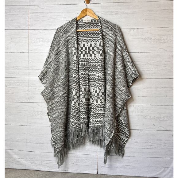 Knox Rose Sweater Womens Size XL Gray & White Aztec Geometric Poncho Cardigan - Picture 1 of 14